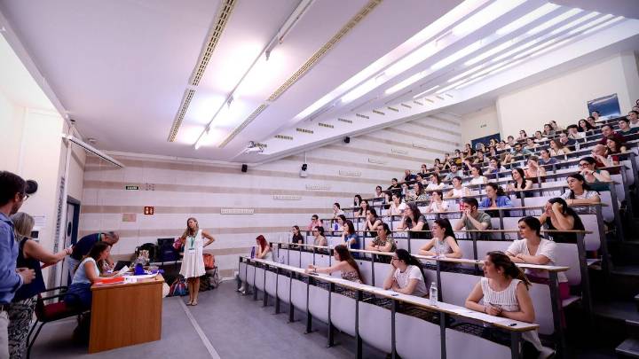 Andalucía cierra sus oposiciones de Secundaria con 571 vacantes, el 15% de las plazas desiertas en España