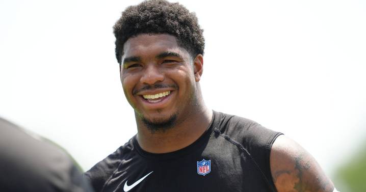 Eagles rookie Jihaad Campbell 'has a lot on his plate,' which Campbell calls 'a privilege'