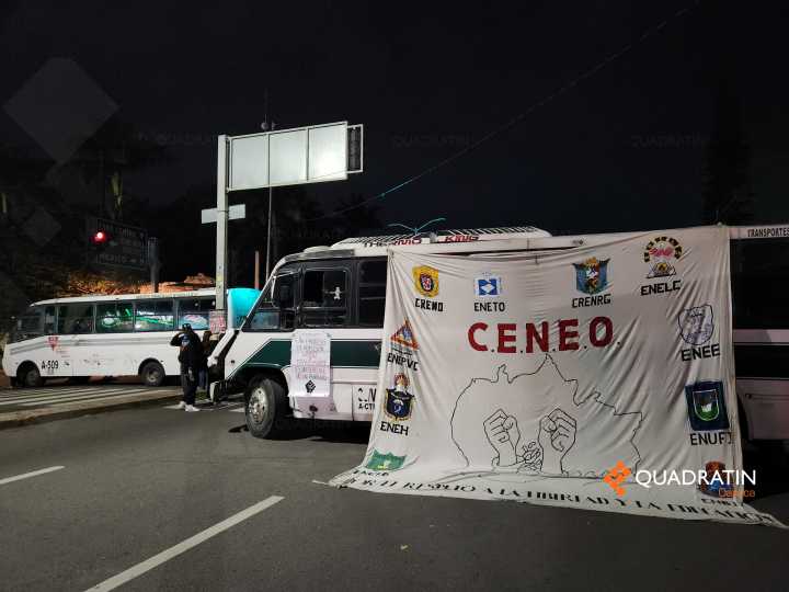 Reanudan normalistas bloqueos en la ciudad de Oaxaca