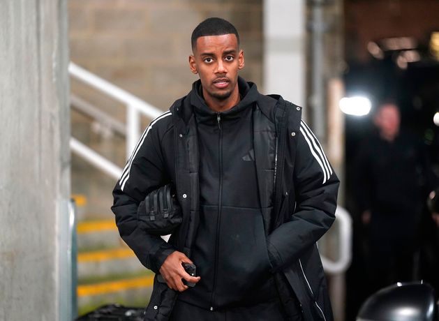 Liverpool handed Alexander Isak transfer boost as Newcastle open talks for a possible replacement