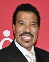 Lionel Richie safe, suspect arrested after attempted burglary at Beverly Hills home