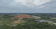 Veteran neighborhood wants solution to smelly landfill