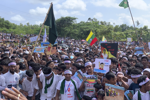 Refugiados rohinyas en Bangladesh conmemoran aniversario del éxodo de Myanmar al inicio de cumbre