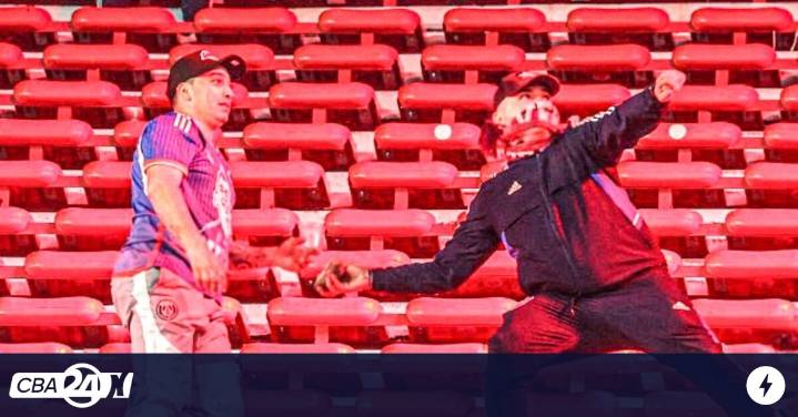 Violencia extrema en Independiente vs. U. de Chile: butacas quemadas, heridos y corridas