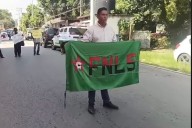 FLNS protesta en Huejutla por el caso de dos militantes desaparecidos