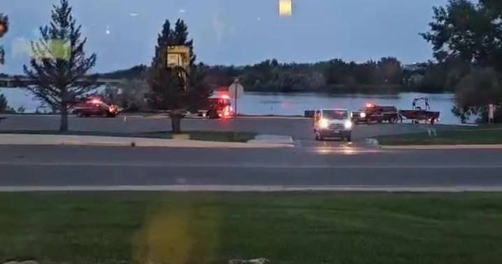 Man dies after jumping from bridge in Great Falls