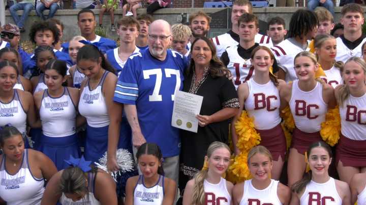 Barren County & Glasgow host community pep rally for football game