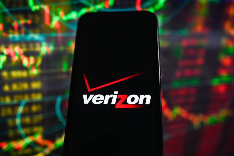 Verizon customers affected by nationwide outage