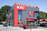 Yum! Brands Is Pricey, Debt-Heavy, But Still Worth Holding (NYSE:YUM)
