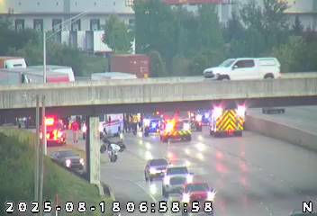 Crash closes part of I-65 in Boone County