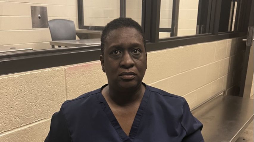 Hospital housekeeper arrested for allegedly stealing 86-year-old patient's wallet, spending $125