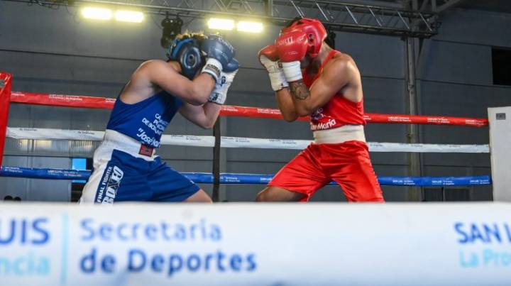 En Villa de la Quebrada, el boxeo sanluiseño rindió homenaje a ‘Locomotora’ Oliveras
