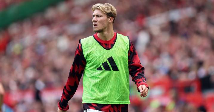 Manchester United agree Rasmus Hojlund transfer with Champions League club