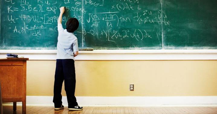 Schools and parents urged to end 'lifelong impact' of kids missing class