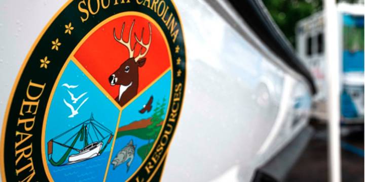 SCDNR to remove 120-foot former U.S. Navy vessel from Bohicket Creek