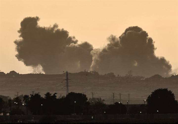 Israel plans to retake Gaza City, escalating the war with Hamas and fueling worries for hostages