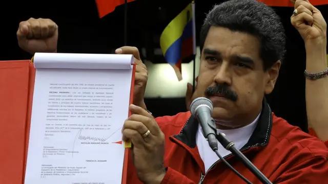 Maduro convoca a todos los venezolanos a suscribir consenso nacional por la paz y la soberanía