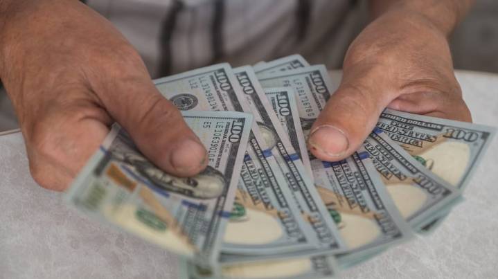 Dólar: a cuánto cotizan el oficial y las otras opciones cambiarias este martes 12 de agosto
