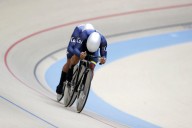 Colombia gana la velocidad por equipos masculina en ciclismo