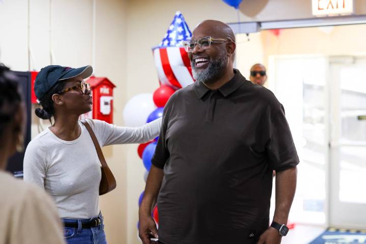 South Side pastor to walk cross-country to raise donations