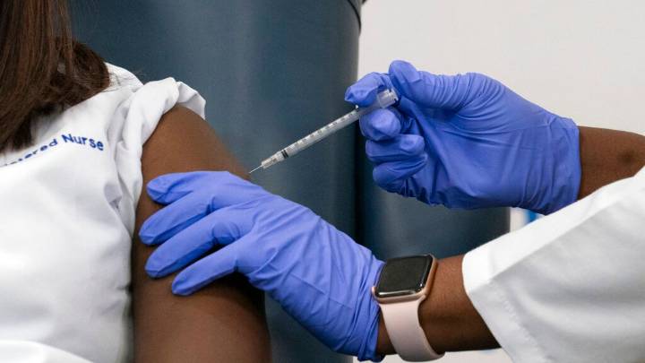 Here's what to know about summer colds and the COVID