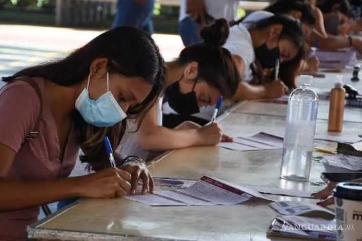 Feria del Empleo en Saltillo registra más de 700 asistentes en las primeras horas
