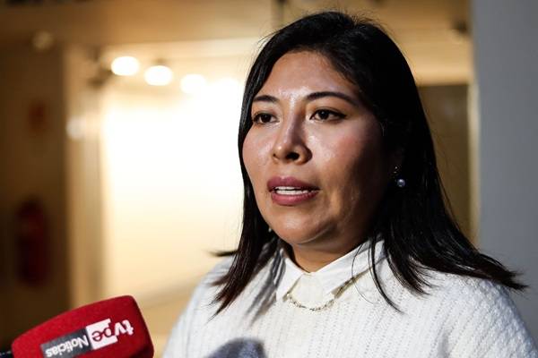 BETSSY CHÁVEZ: FISCALÍA DESISTE DEL PEDIDO DE PRISIÓN PREVENTIVA