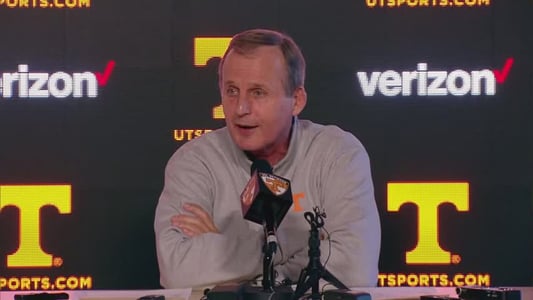 Tennessee Gives Basketball Coach Rick Barnes New Lifetime Contract