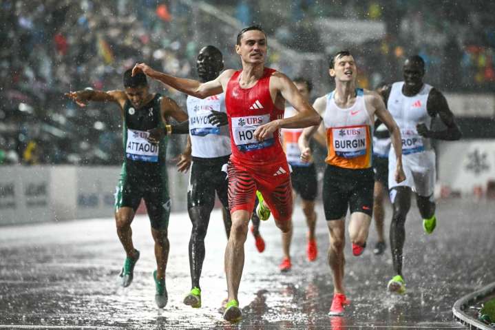 Attaoui, tercero en una carrera bajo el diluvio