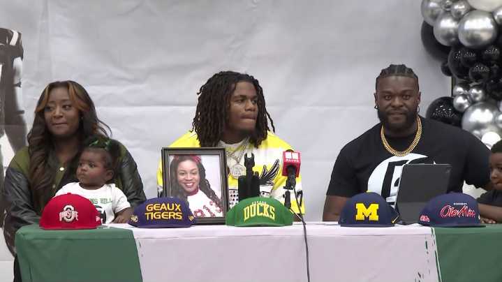 4-star Collins Hill High defensive lineman makes college decision