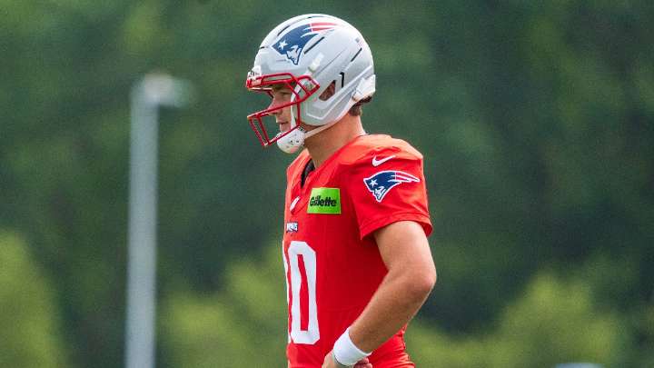Drake Maye Watch: Patriots QB holds his own in Jayden Daniels matchup