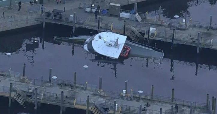 Nearly a dozen rescued after boat starts to sink in Brooklyn