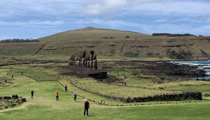 Estudio asegura que subida del mar amenaza a los moáis de Rapa Nui