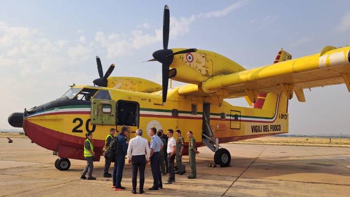 Los dos aviones cisterna italianos entran en acción en Castilla y León: actuarán en Picos de Europa en León