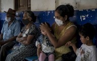 Rezagos en salud de hogares mexicanos pese a baja en pobreza, según ONG