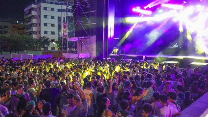 Ambientazo en la primera noche de las fiestas