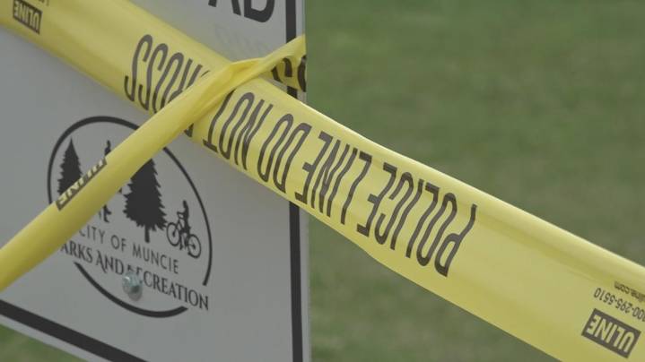 Muncie police shoot and kill 35