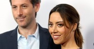 Aubrey Plaza describes grief over husband Jeff Baena's death, likens it to an 'ocean of awfulness'