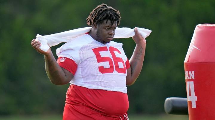 Source - Buccaneers waiving 450-pound DT Desmond Watson