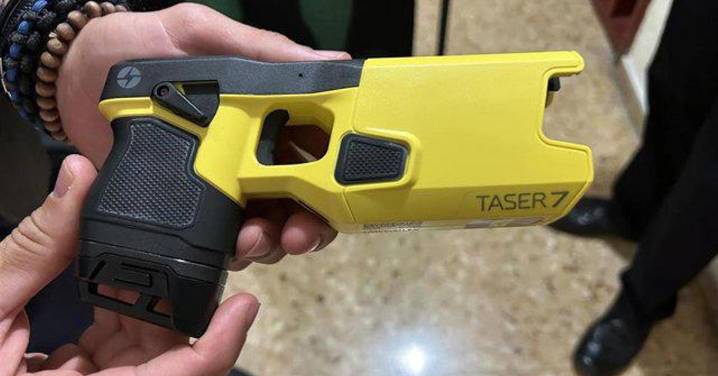La Asociación Unificada de la Guardia Civil pide tener "armas no letales" para casos de extrema violencia