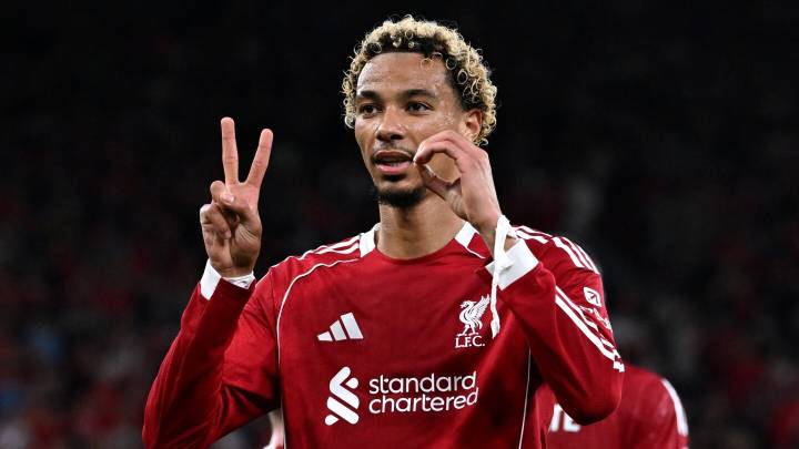 Liverpool 4-2 Bournemouth: Reds overcome blown 2-goal lead to win on Opening Day