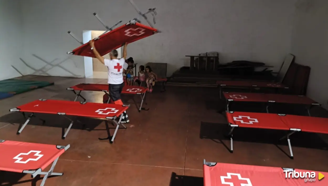 Los fuegos de Salamanca matienen evacuadas cerca de 2.000 personas