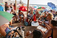Las bingueras de la playa de La Caleta: la identidad de Cádiz que resiste a la gentrificación
