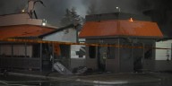 Morning 3: Hooters burns down in massive South Carolina fire -