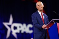 Legisladores de Florida califican como “victoria” fallo que ordena la libertad de Uribe