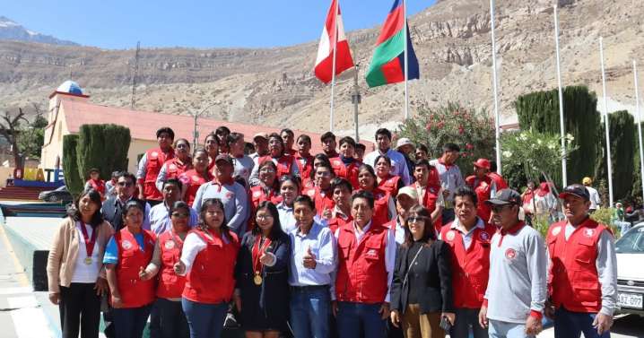 Reconocen a 132 trabajadores de construcción civil en Omate
