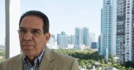 Veterano político de Miami se siente con fuerza para barrer a contrarios por la alcaldía