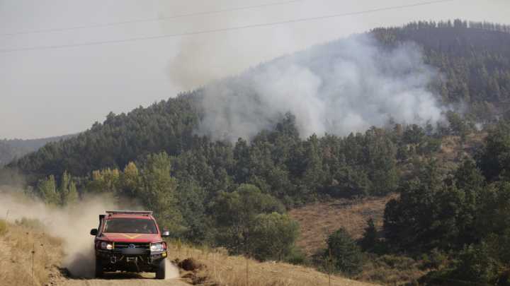España sigue luchando contra el fuego: el frente que más preocupa en Lubrín, Almería