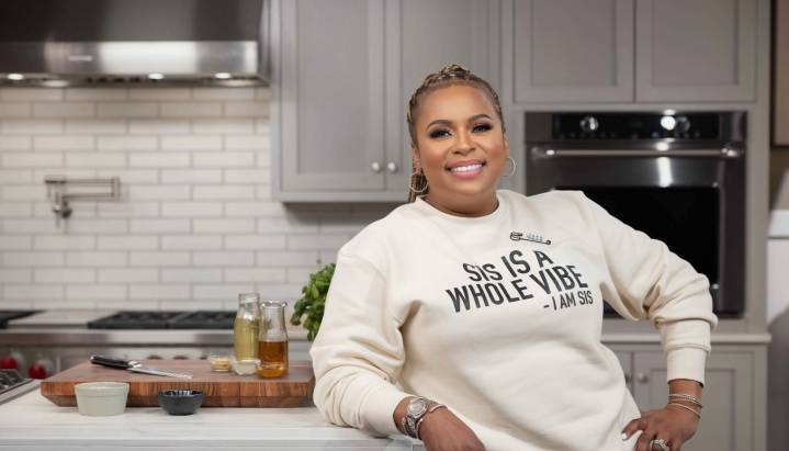 ‘Downright Delicious With Yo-Yo’ & The Harlem Globetrotters: AspireTV Debuts Its Star