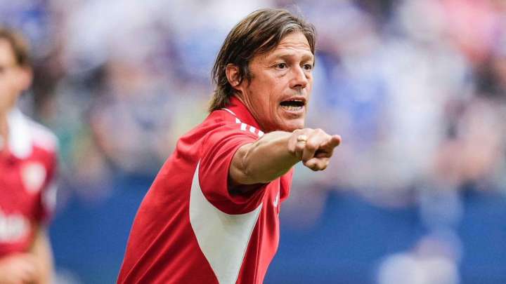 Más problemas para Almeyda. Vargas y Pedrosa se caen de la convocatoria por molestias físicas